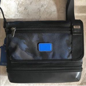 TUMI Alpha Bravo Beale Crossbody - Blue Camo 💙